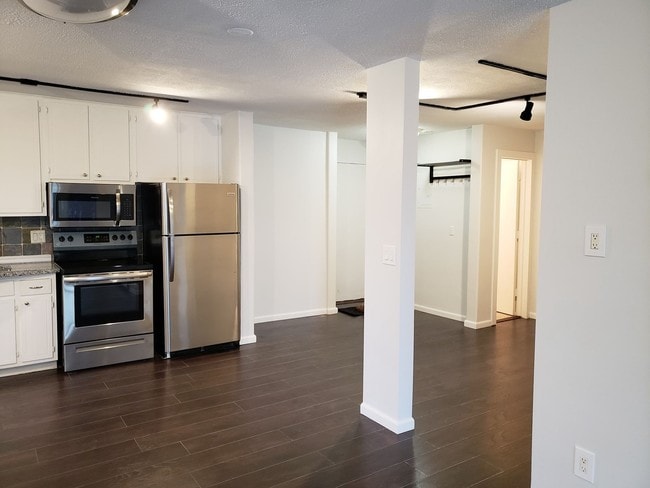 Building Photo - 4040 South 15th Avenue