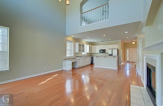 Building Photo - 110 Diana Dr