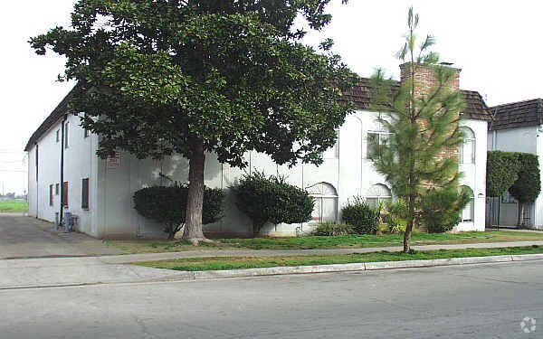 Foto del edificio - Country Club Arms