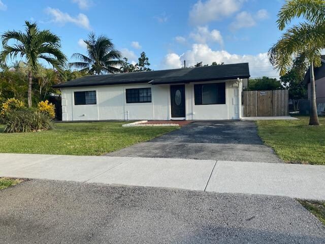 Building Photo - 4360 NW 61st St