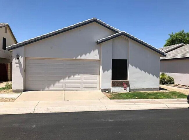 Foto del edificio - 15822 N 5th Ave