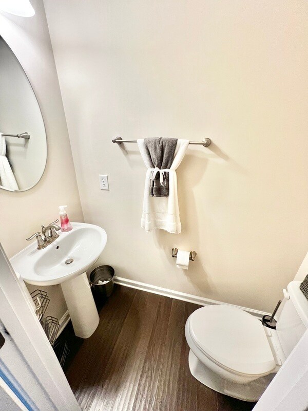 Foto del edificio - 8953 Ringview Dr