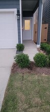 Building Photo - 3566 Blue Mockingbird St