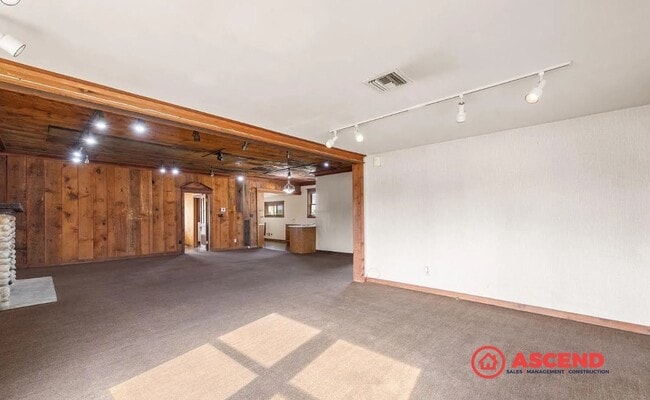 Building Photo - 400 E Belle Terrace