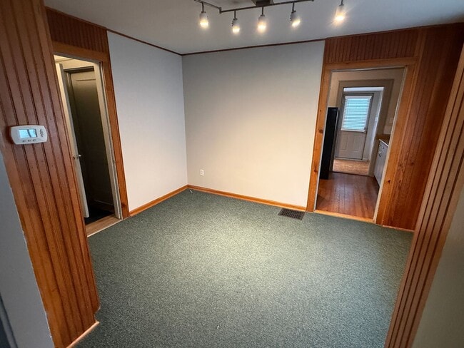Interior Photo - Manor Homes