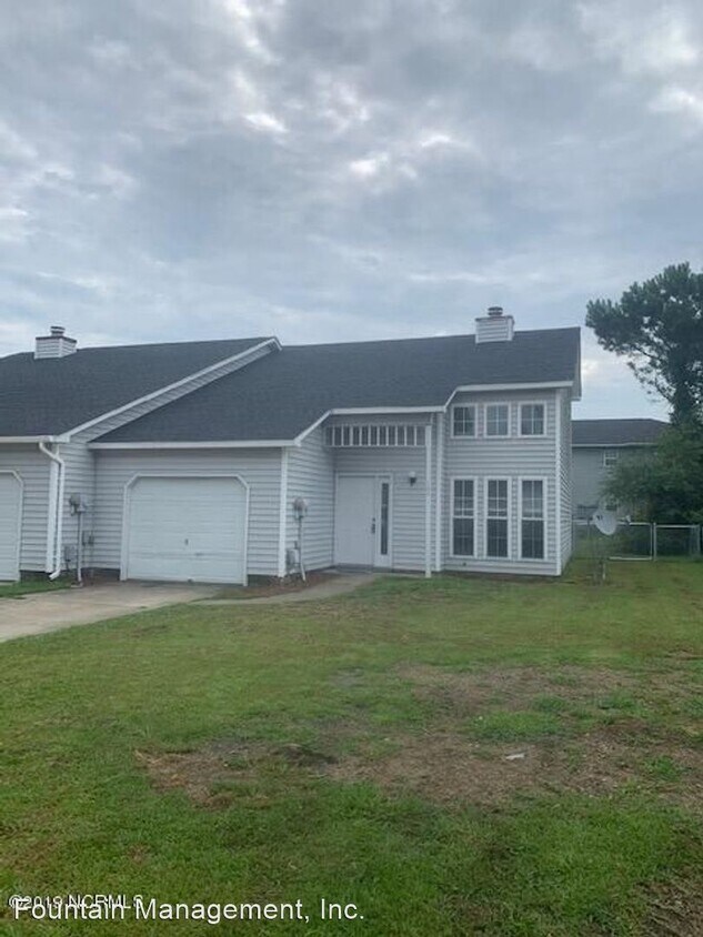 Primary Photo - 2 br, 2.5 bath House - 103 Persimmon Court