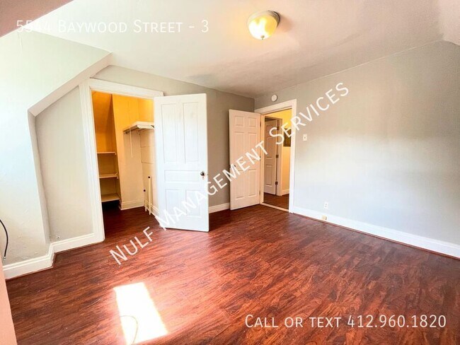 Foto del edificio - 5544 Baywood St