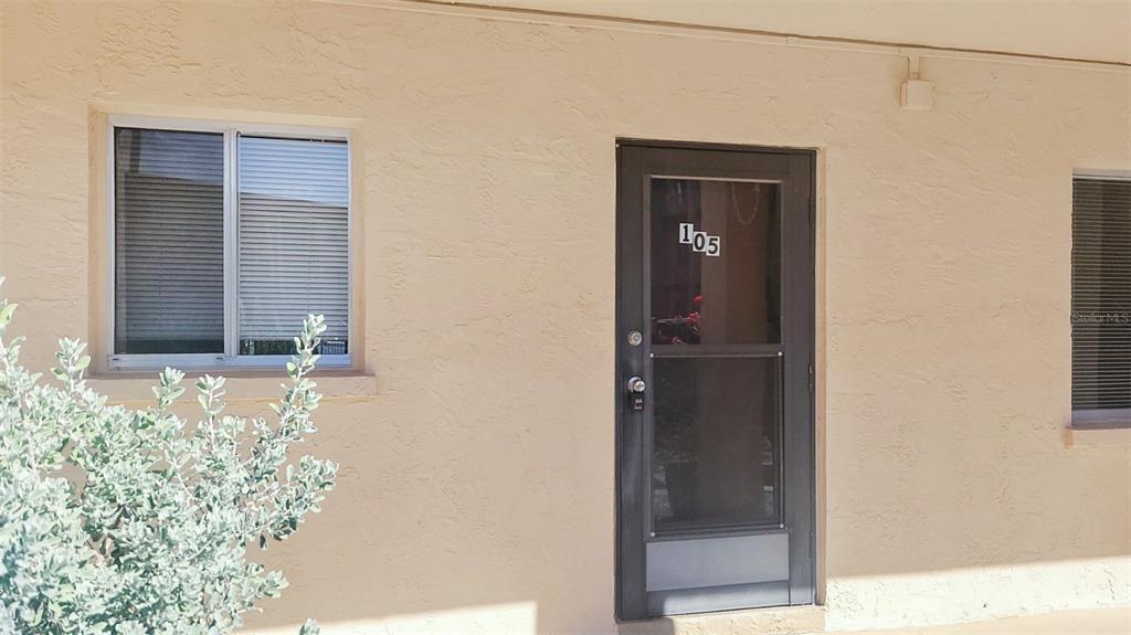 Primary Photo - 4115 Heron Way