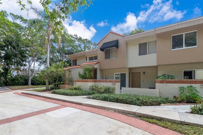 Foto del edificio - 7844 NW 7th Ct