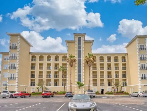 Building Photo - 265 Venice Way