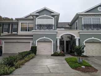 Building Photo - 2142 Park Crescent Dr