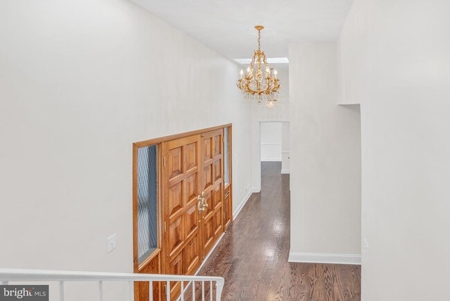 Building Photo - 7203 Marine Dr