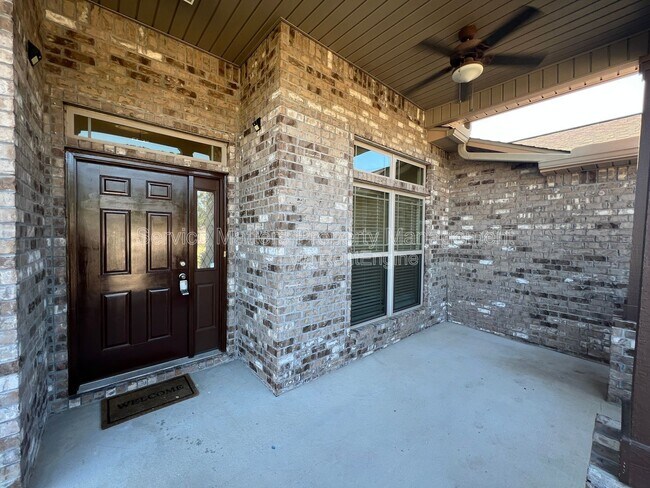 Foto del edificio - 7037 Season Dr