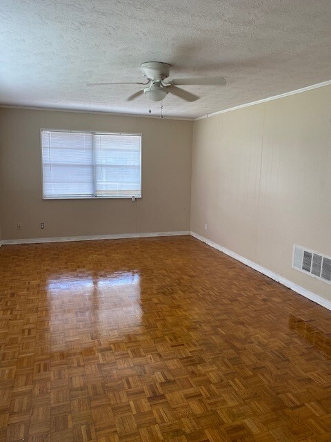 Foto del edificio - 517 Cody Dr