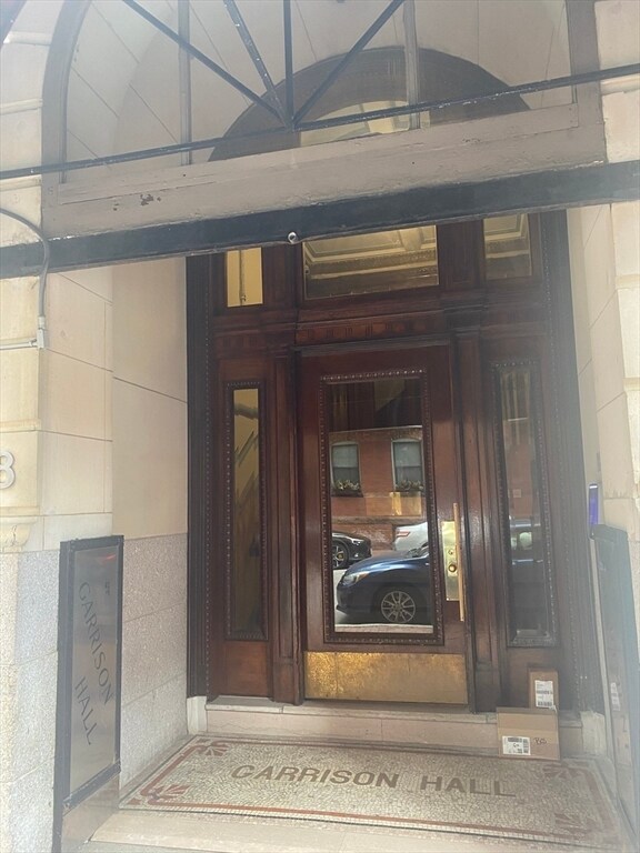Foto del edificio - 8 Garrison St