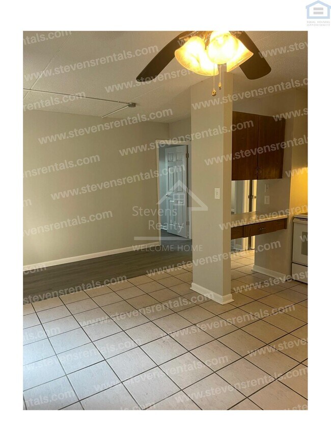 Foto del edificio - 915 S Seminole Dr