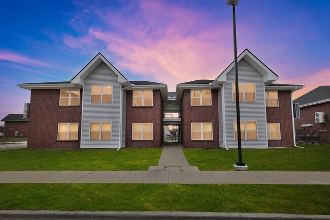 Building Photo - Manchester Place Apartments