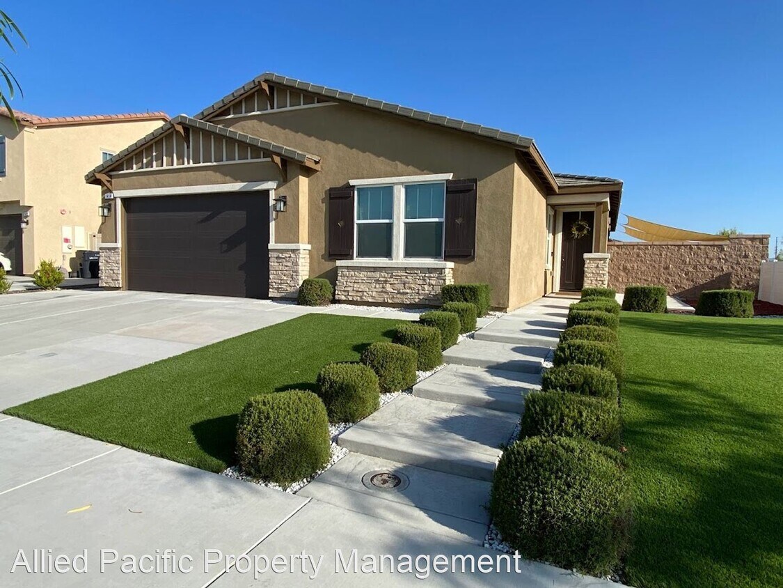 Foto principal - 4 br, 2 bath House - 1414 Shannon Ave