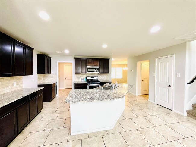 Building Photo - 3314 McDonough Way