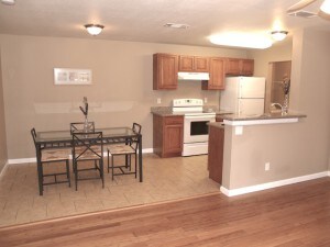 Building Photo - 1008 Waverly Dr