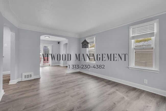 Foto del edificio - This beautifully updated 3-bedroom, 1-bath single-family home is ready for move-in!