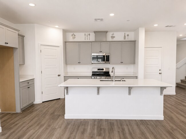 Foto del edificio - 2806 N Applegate Ave