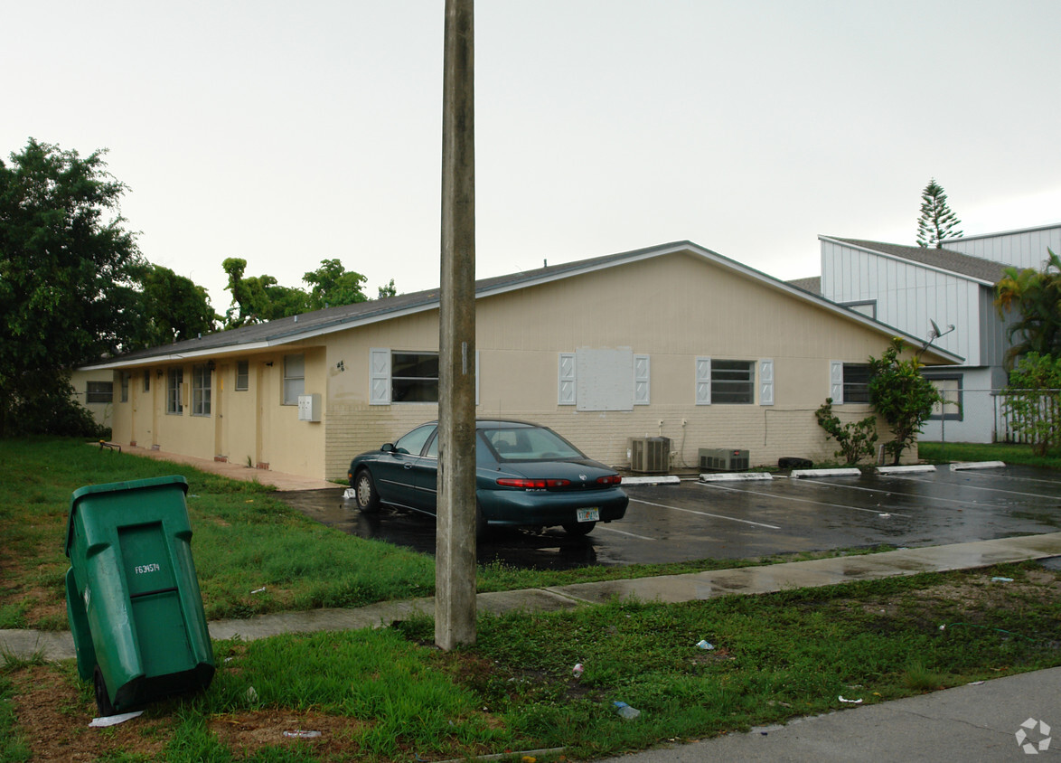 Primary Photo - 2240 NW 59th Ter