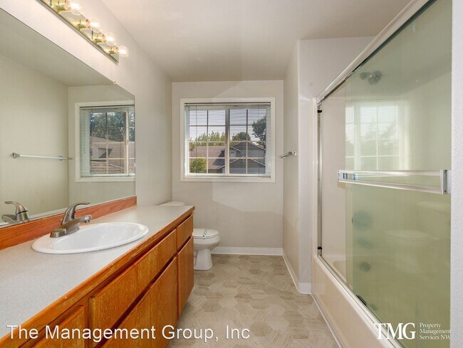 Building Photo - 3 br, 2.5 bath House - 1913 NW 31st Way