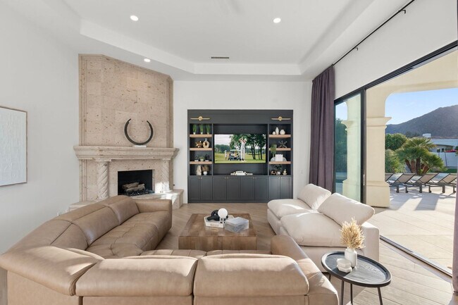 Foto del edificio - 6443 E Malcomb Dr