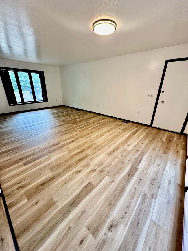 Foto del edificio - 3 Bedroom Home for Rent in North Pole!