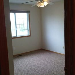 Second bedroom - 13040 Europa Trail Way N