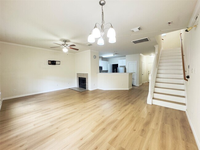 Building Photo - 7935 Barnes Ridge Ln
