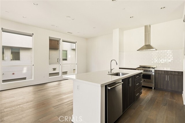 Foto del edificio - 2201 Tom Mix Rd