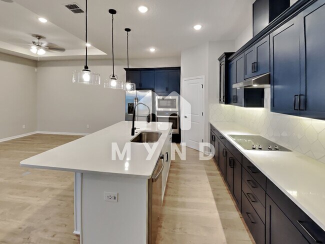 Foto del edificio - 660 Kimber Ln