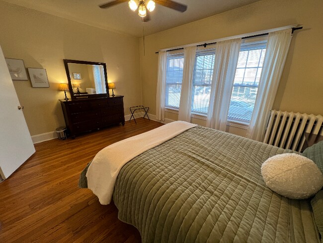 Foto del edificio - 5354 Murdoch Ave