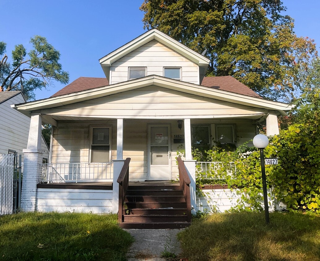 Primary Photo - 14627 Tuller St