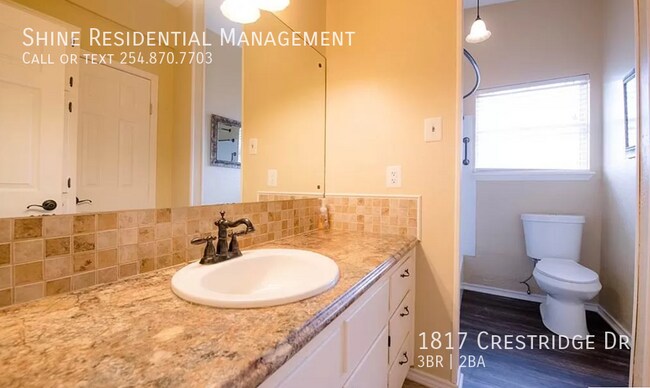 Building Photo - 1817 Crestridge Dr