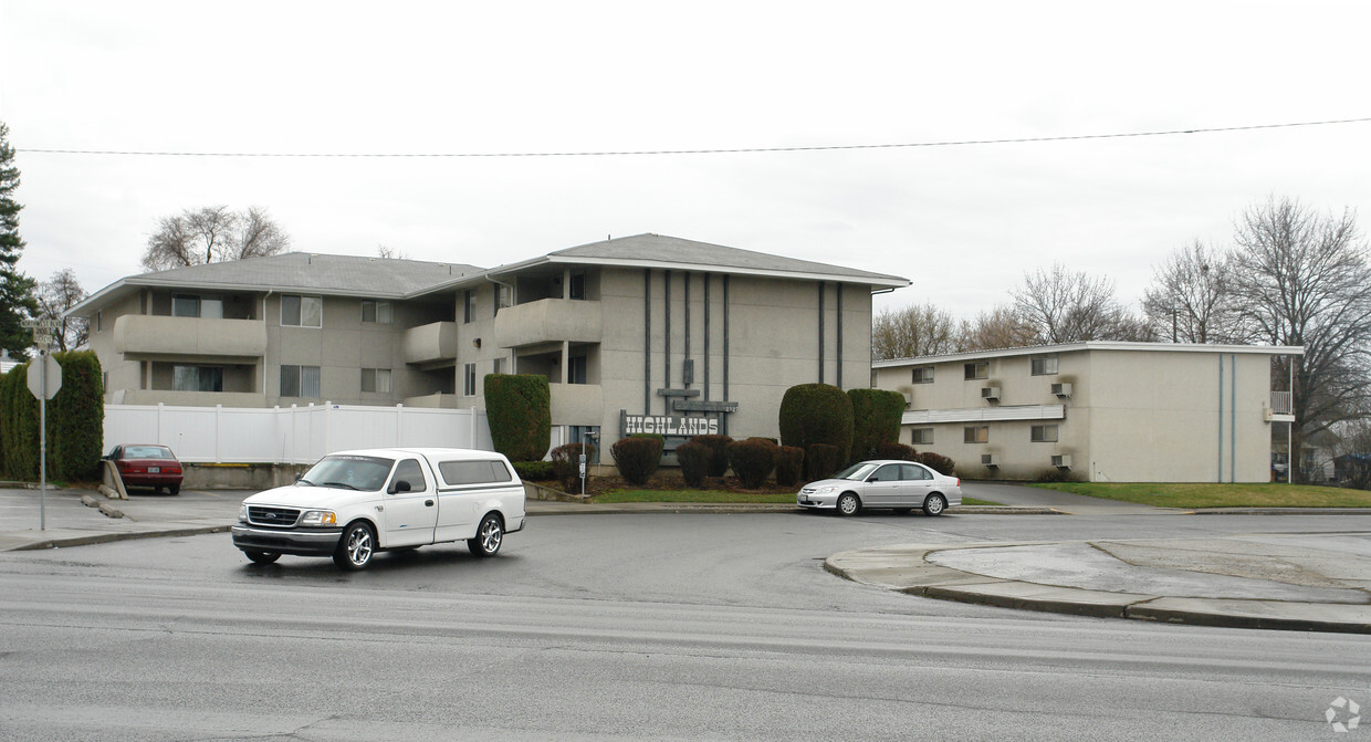 Foto del edificio - Highland Apartments