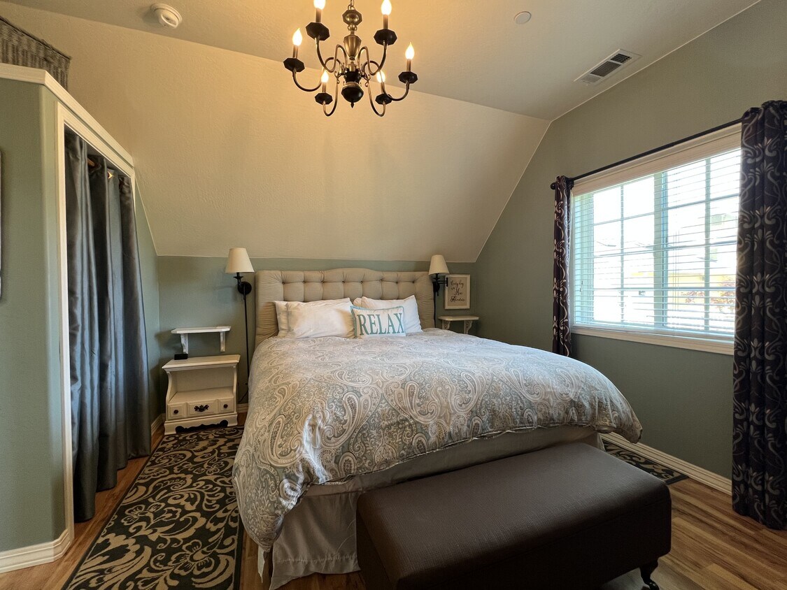 Foto principal - 1643 Azalea Ave
