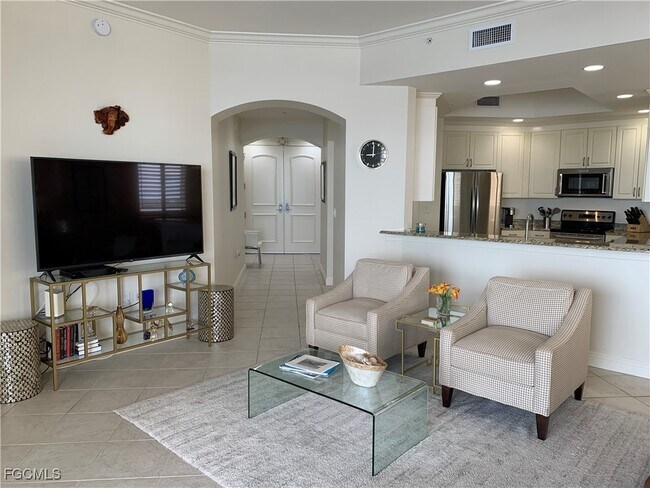 Building Photo - 2090 W First St