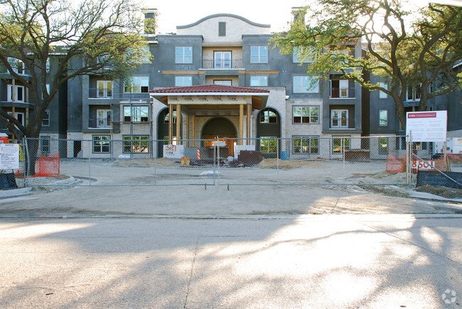 Foto del edificio - The Landon at Lake Highlands