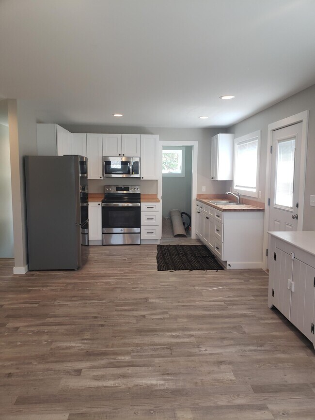 609 S 11th Ave, Bozeman, MT 59715 Townhouse for Rent in Bozeman, MT