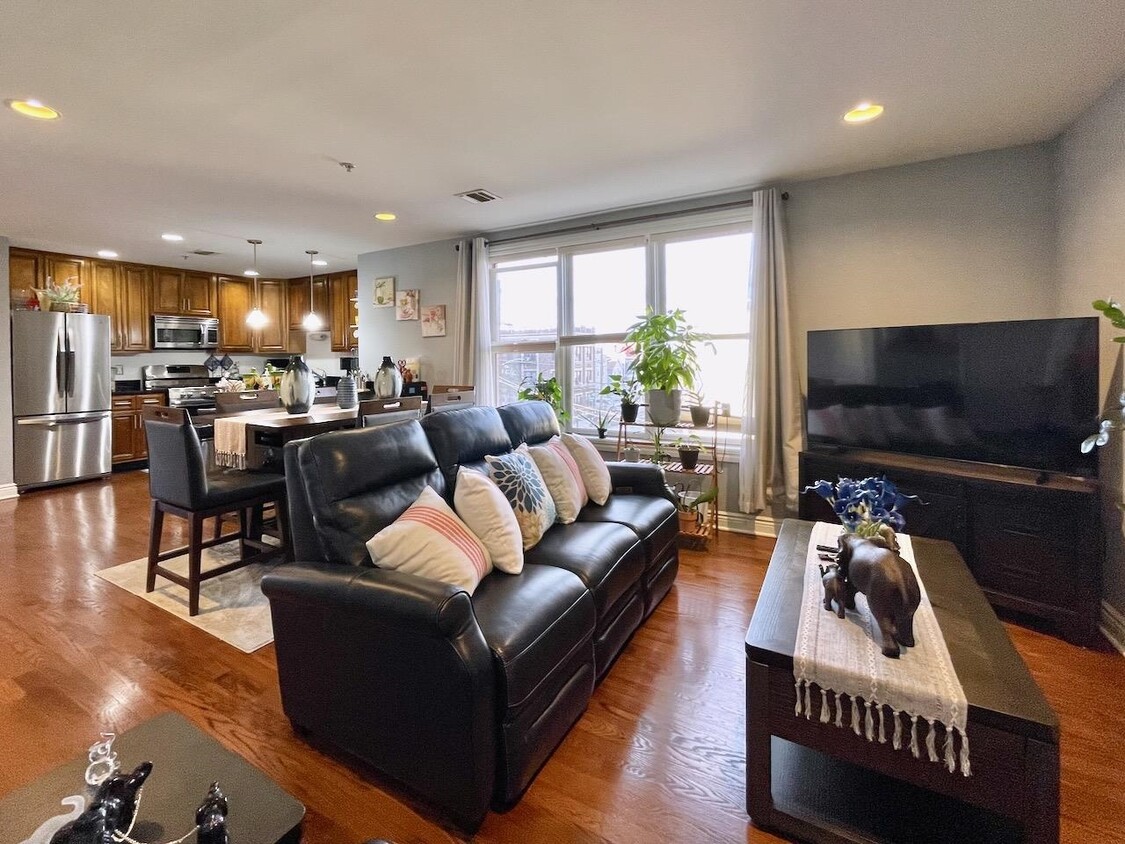 Foto principal - 544 28th St