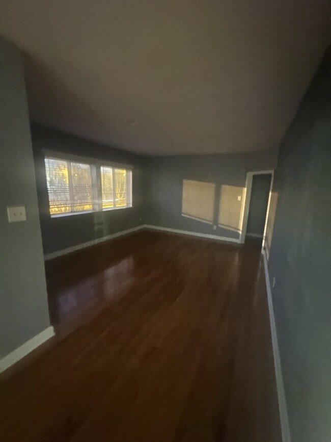Foto del edificio - 4217 Chamberlayne Ave