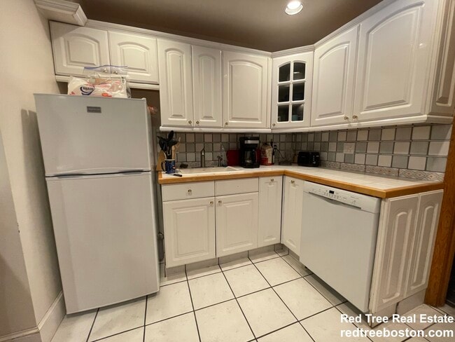 Photo - 50 Radnor Rd Apartment