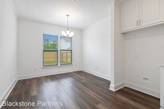 Foto del edificio - 4 br, 3 bath House - 9599 South Creek Dr.