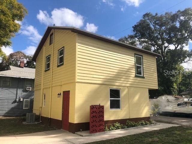 Building Photo - 2220 5th Ave N