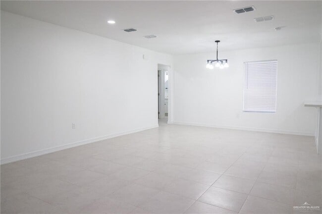 Building Photo - 9 Lindberg Ave