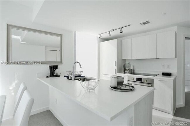 Photo - 501 NE 31st St Apartment