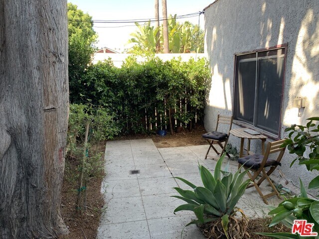 Building Photo - 1620 Maltman Ave